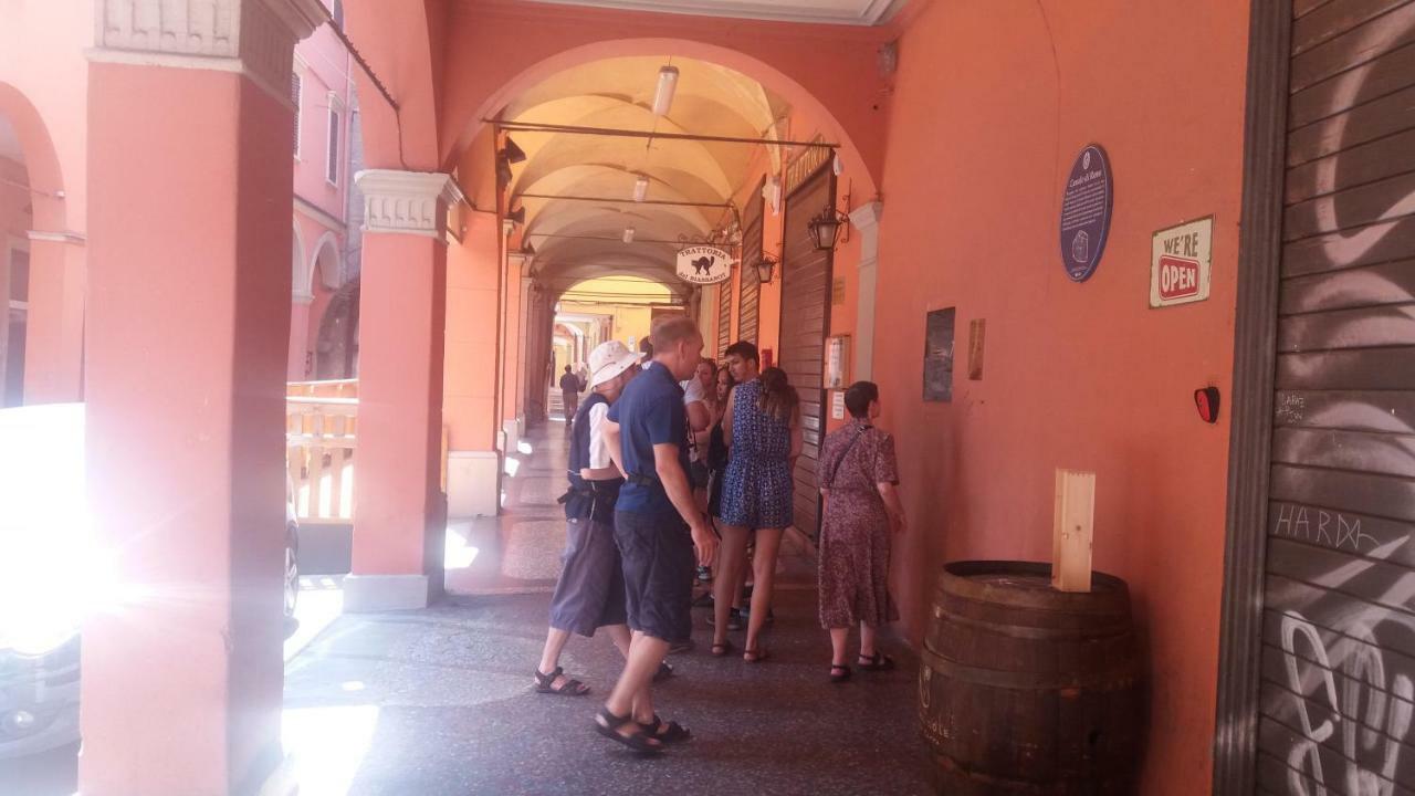 A Quattro Passi Apartment Bologna Exterior photo